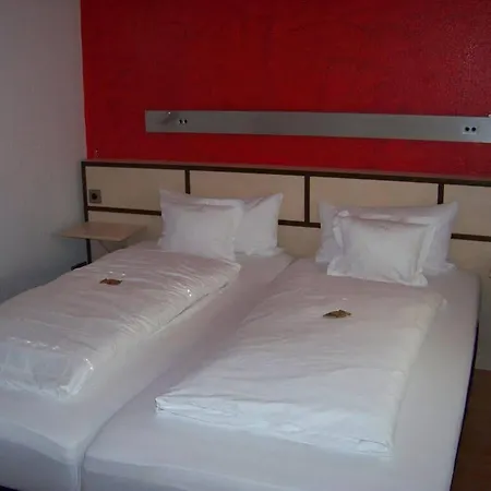 Отель Landgut Schill 3*